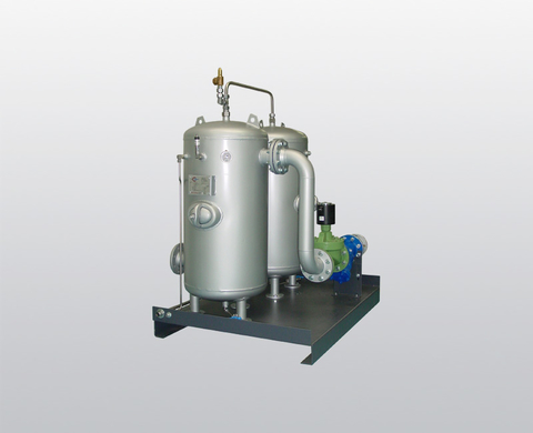 Serbatoio di raccolta della condensa (gas nobili) con serbatoio del tampone di aspirazione sul telaio di base Serbatoio di raccolta della condensa (gas nobili) con serbatoio del tampone di aspirazione sul telaio di base